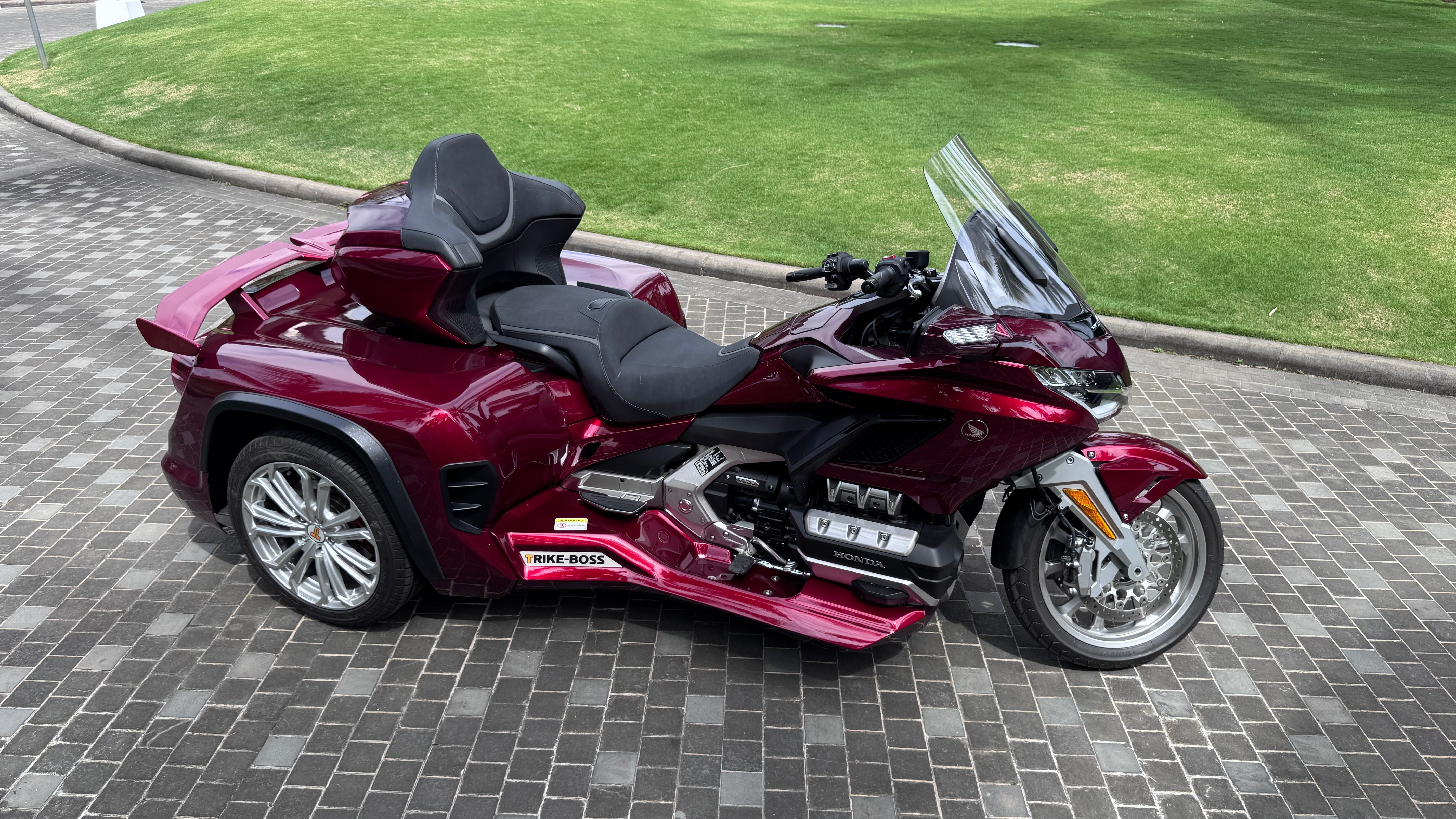 Trike Boss Goldwing Tour Maroon