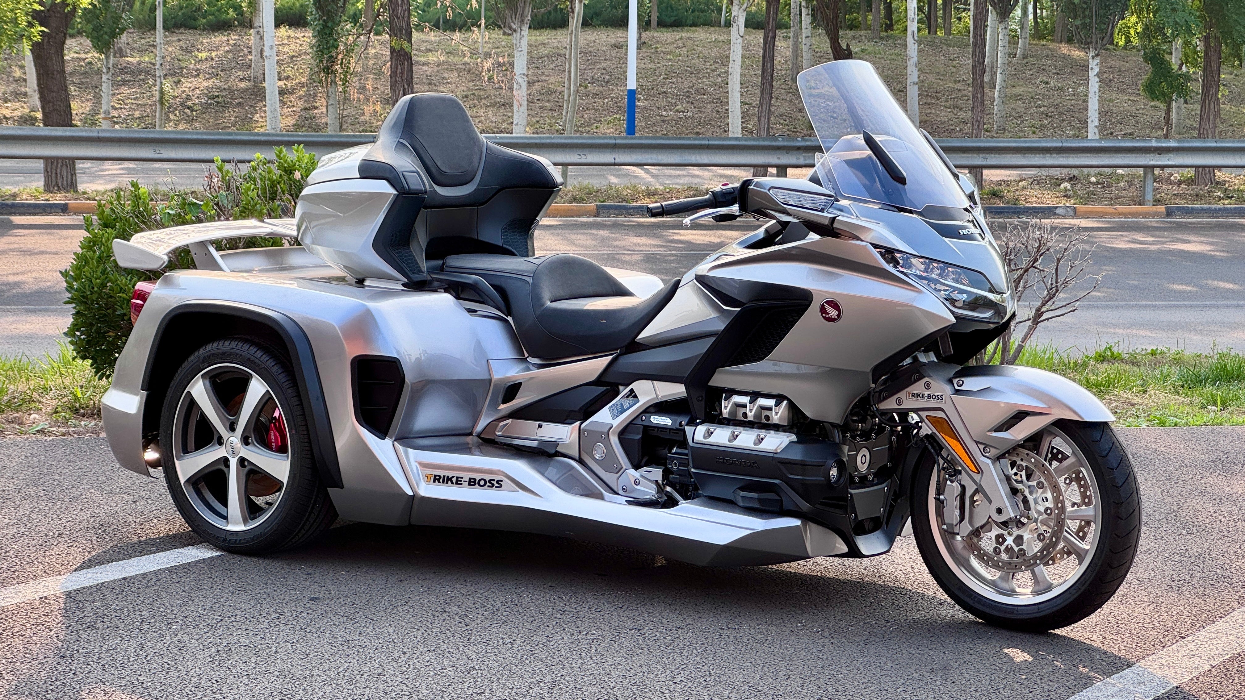 Trike Boss Goldwing Tour Silver