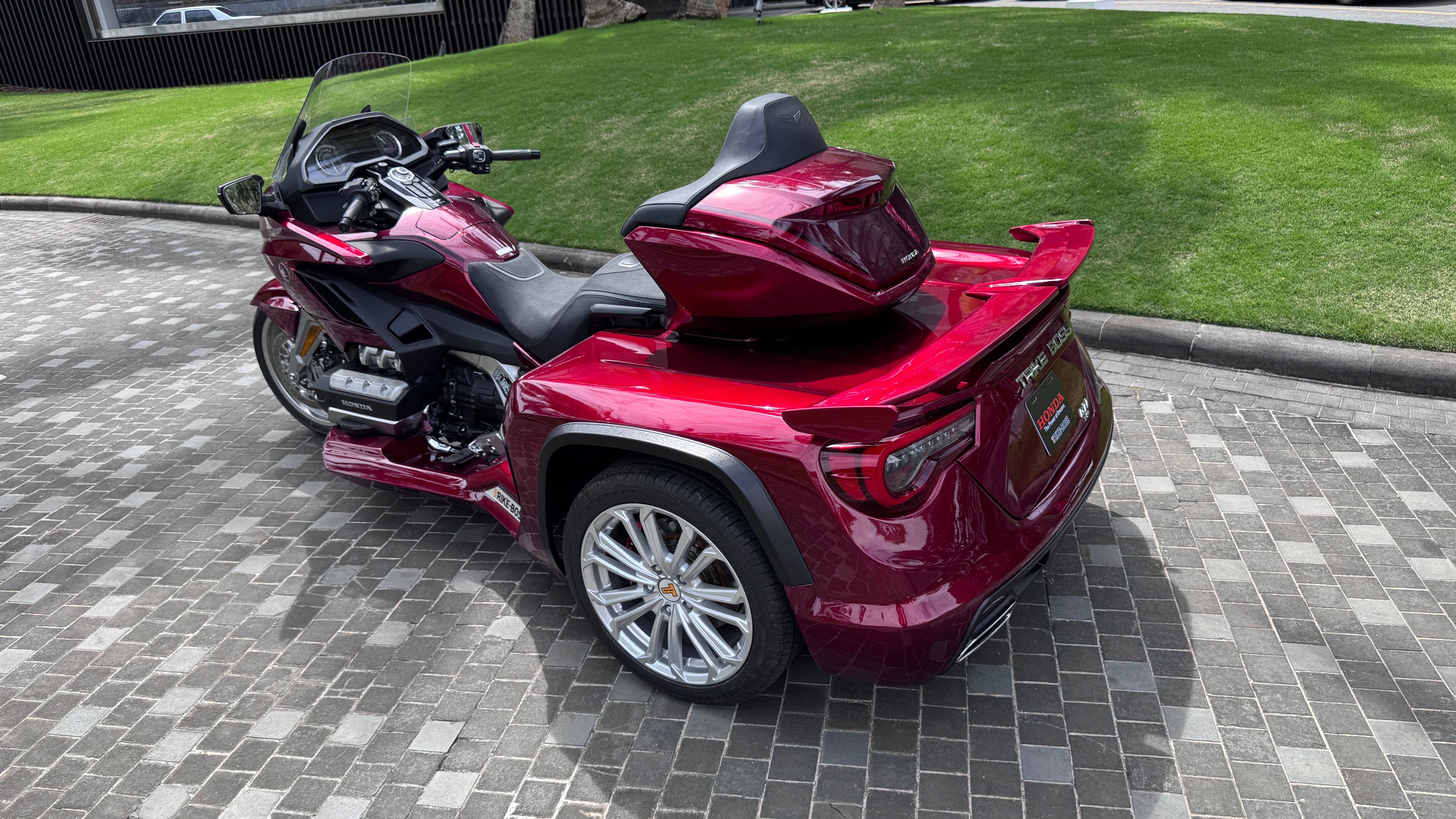 Trike Boss Goldwing Tour Maroon